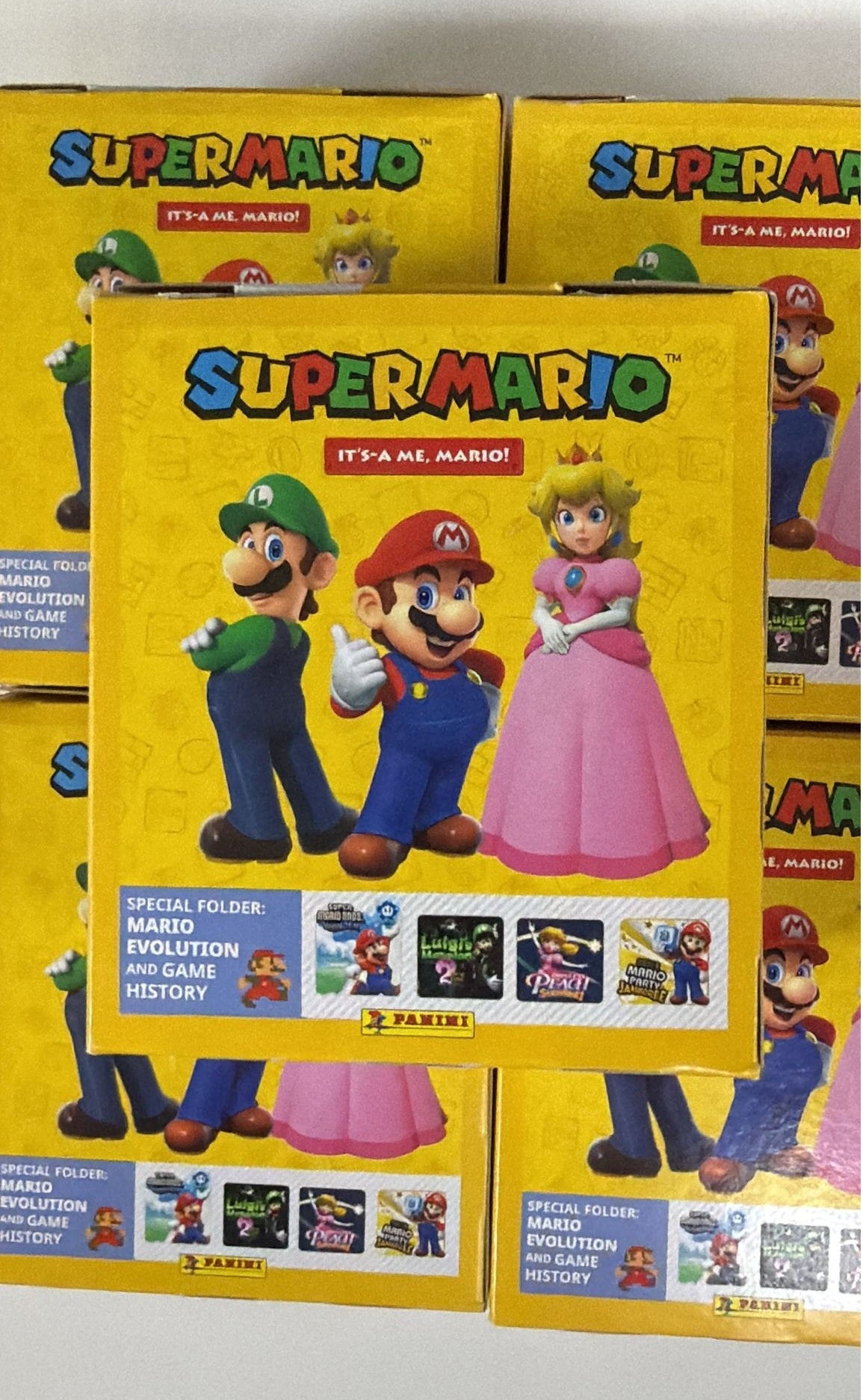 2026 Panini Super Mario It´s a Me Mario Box 50 packs stickers