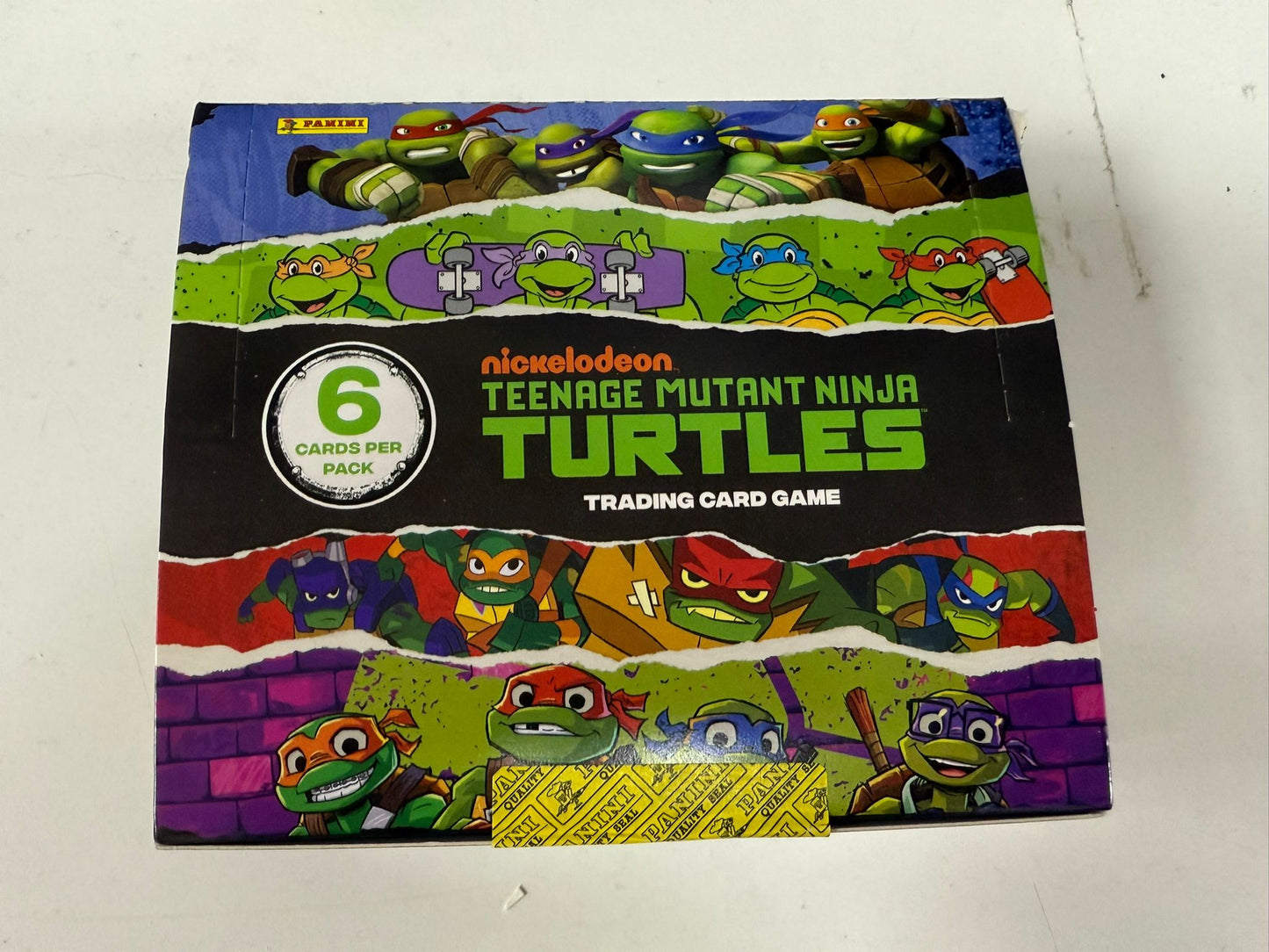 2025 Panini Teenage Mutant Ninja Turtle Trading Cards - Caja de 24 sobres