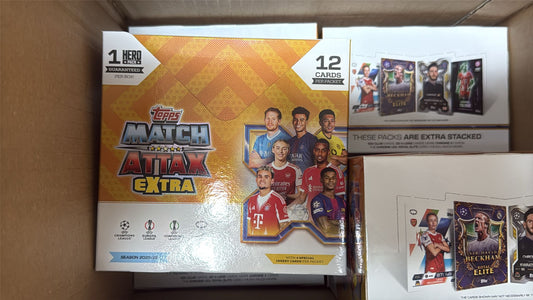 Topps UCC Champions League Match Attax Extra 2025/26 - Display hobby box - 32 Packs